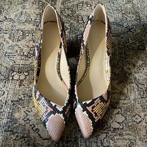 1.STATE BEAUTIFUL PUMPS, NWOB!